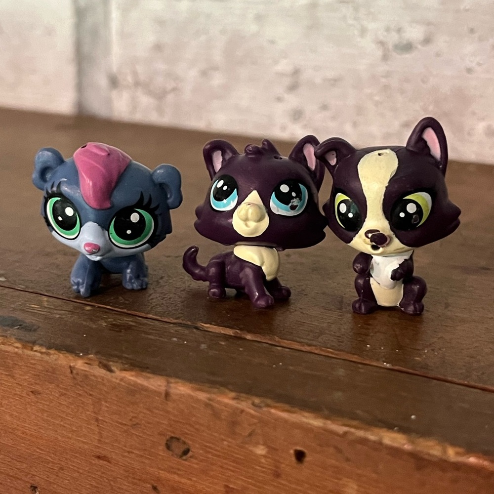 Mini Littlest Pet Shop Lot Of 3 Surprise Families Cat Bear Dog